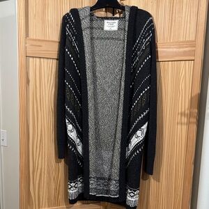 Abercrombie & Fitch Black and White Open Cardigan